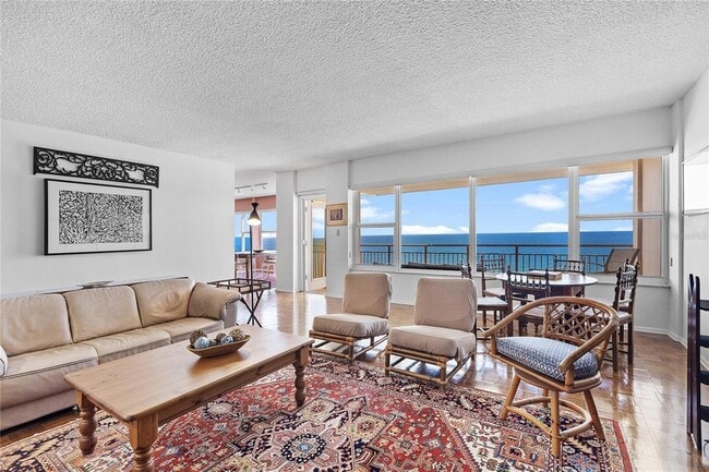 Building Photo - 601 Longboat Club Rd