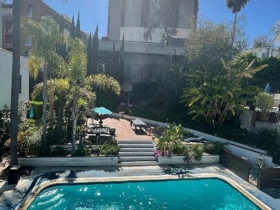 Building Photo - 547 Gayley Ave