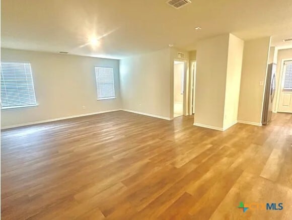 Building Photo - 452 Lynwood Gold