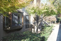 Building Photo - Fair Oaks Condo