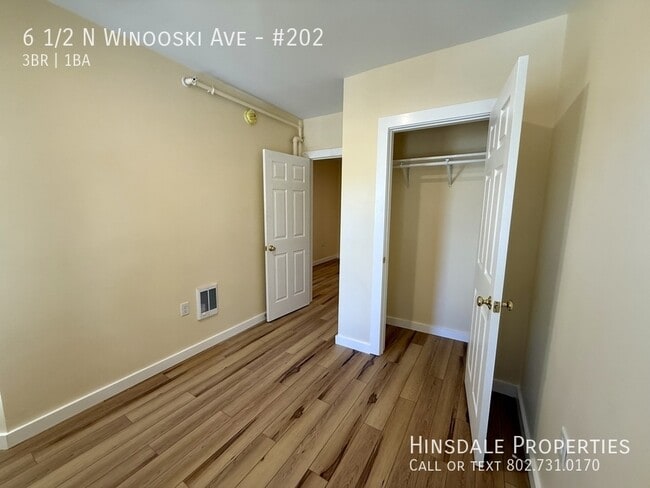 Building Photo - 6 1/2 N Winooski Ave-#202