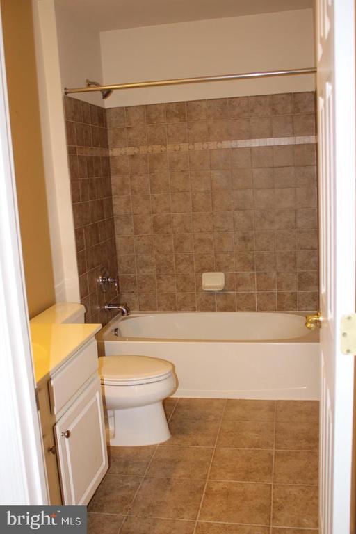 Building Photo - 41833 Bristow Manor Dr