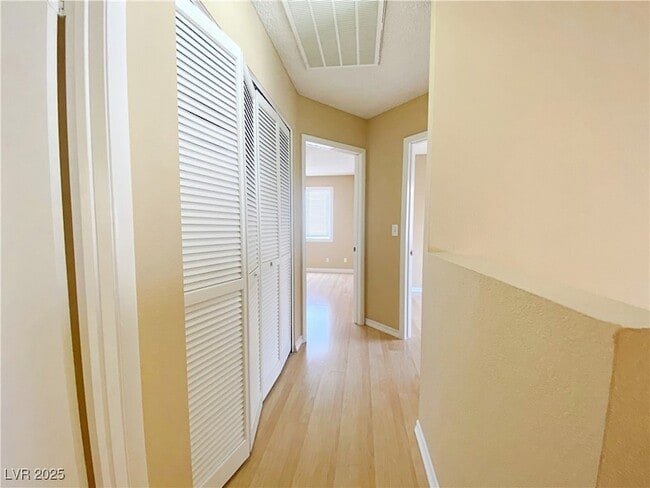 Building Photo - 8316 Cove Landing Ave