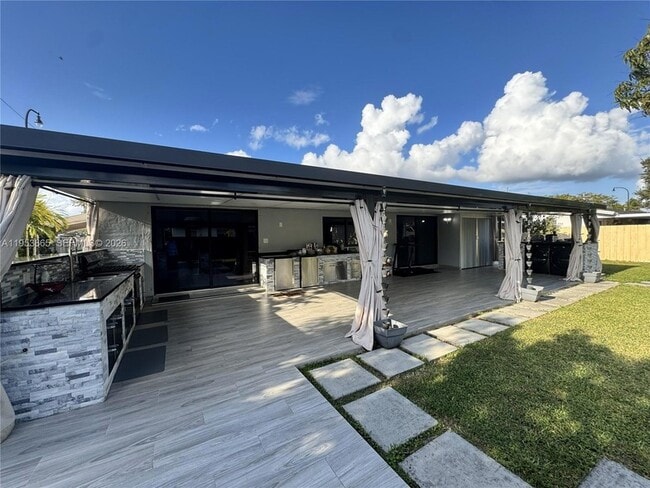 Building Photo - 10394 Fairway Heights Blvd