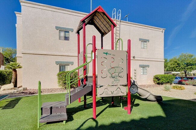 Building Photo - Charming 2 Bed 2 Bath!