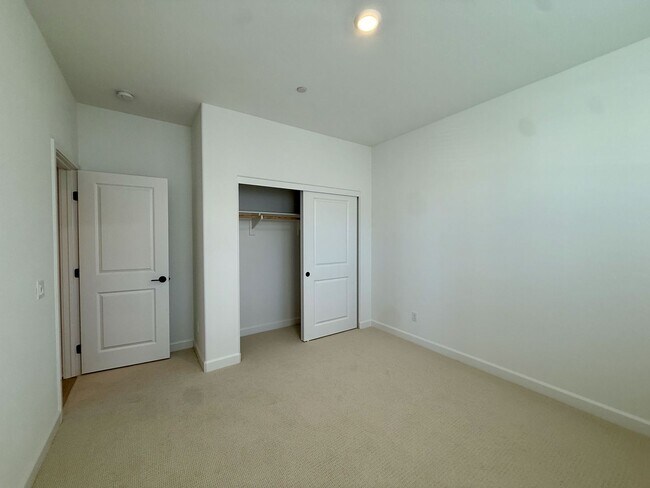 Building Photo - Amazing new home in San Marcos' best new district!