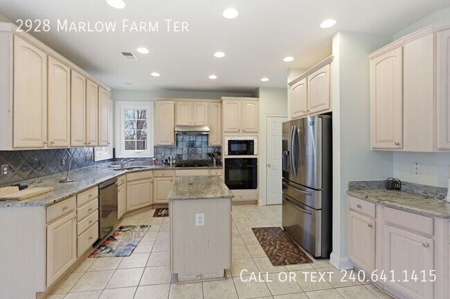 Building Photo - 2928 Marlow Farm Terrace