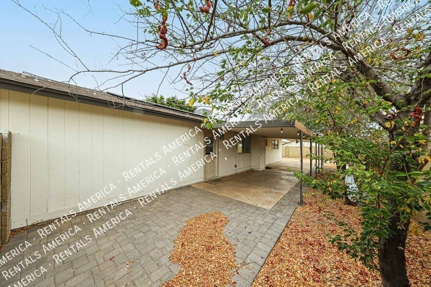Building Photo - 3837 W Acapulco Ln