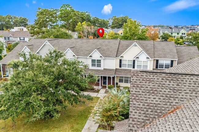 Building Photo - 3574 Evergreen Way