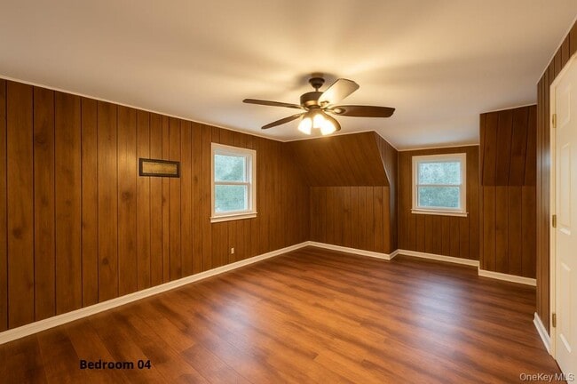 Building Photo - 741 Taylor Ave