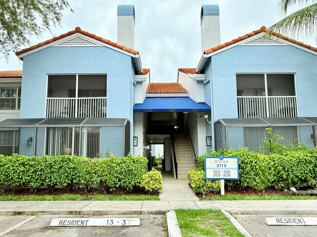 Building Photo - Bocar #103