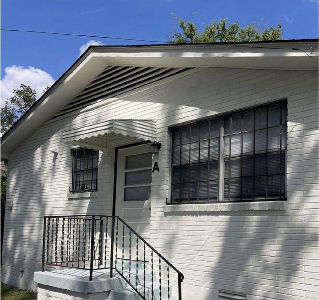 Primary Photo - 1736 17th Ave N