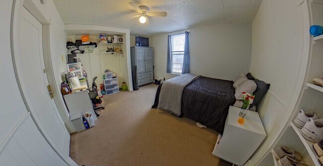 Building Photo - 512 Bluemont Ave