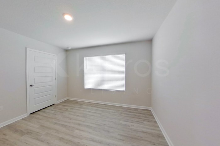 Building Photo - 245 Monarch Ln