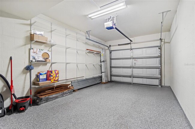 Building Photo - 852 Lantern Way