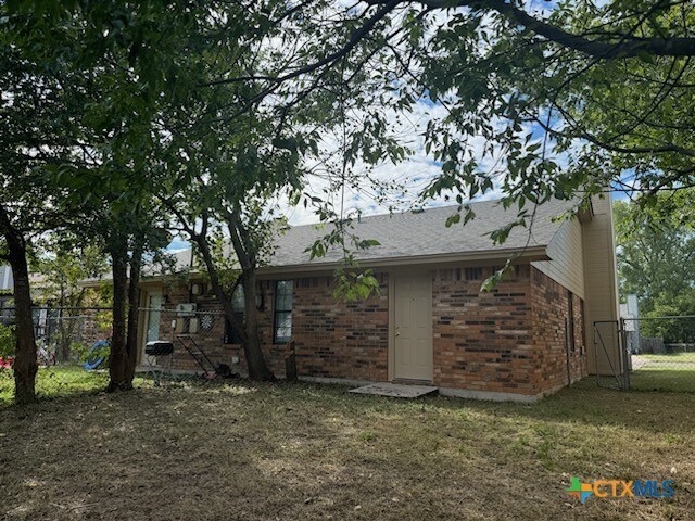 Building Photo - 1713 Mona Dr