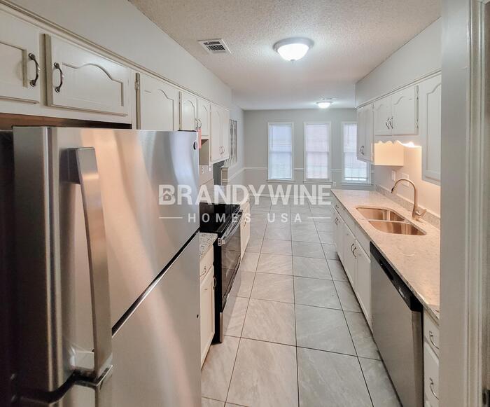 Building Photo - 4188 Sassafras River Dr