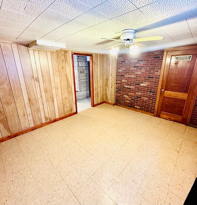 Building Photo - Lovers Lane Basement