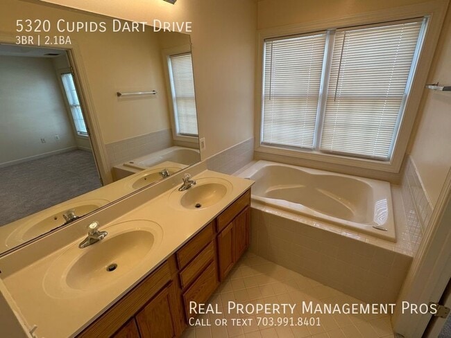 Building Photo - 5320 Cupids Dart Dr