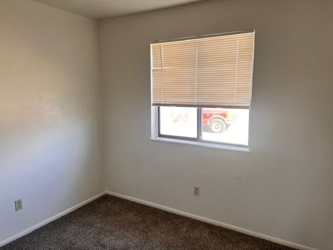 Building Photo - Charming 2 Bedroom, 1 Bathroom Home in Central Cedar City