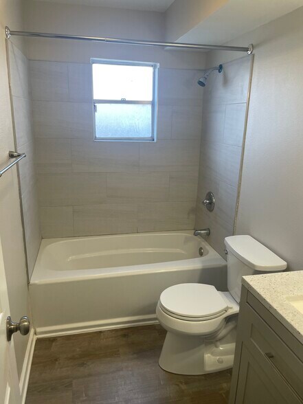 Apt B bathroom - 1325 Lake Ave