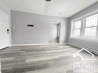 Building Photo - 6226 S Western Ave