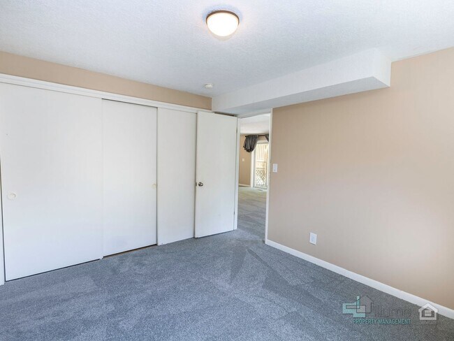 Building Photo - Beautiful 4 Bedroom Home