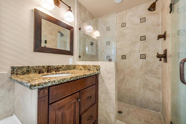 Building Photo - 1333 SW 175th Way