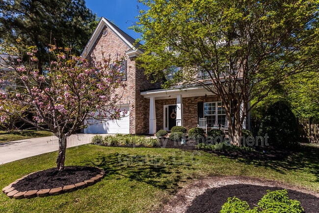 Building Photo - 202 Castlebury Dr