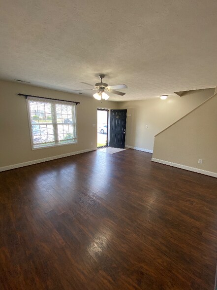 Building Photo - 3600 Old Forest Rd