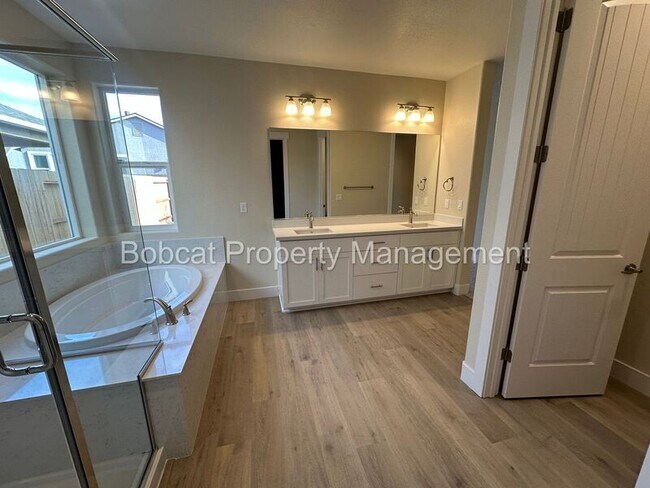 Building Photo - 1631 Delta Downs Dr