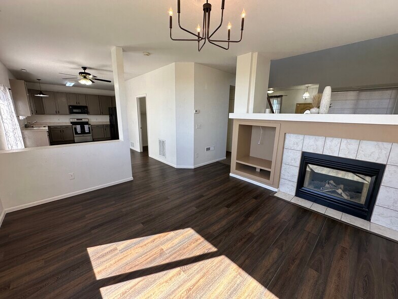 Building Photo - 862 Square Dance Ln