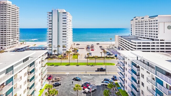 Building Photo - 2727 N Atlantic Ave