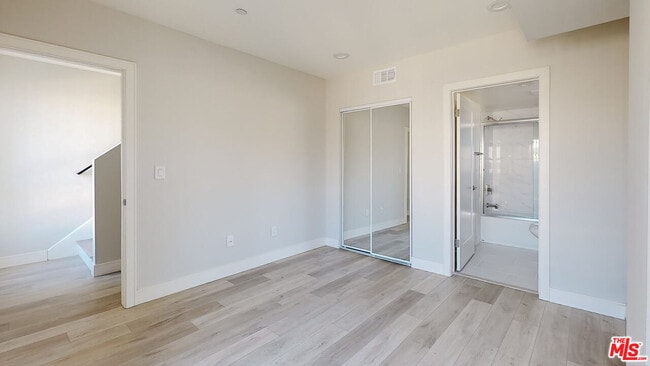 Building Photo - 307 Rosemont Ave