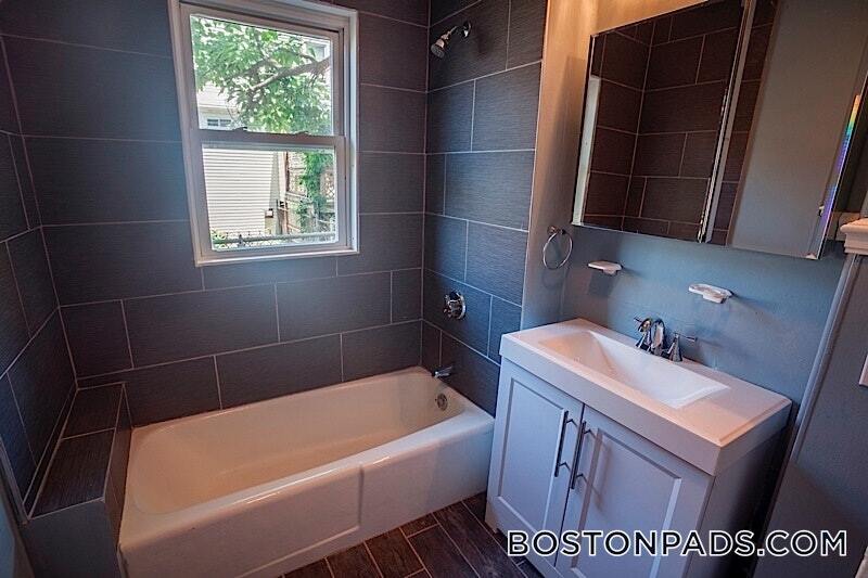 Building Photo - 23A Kelly Rd