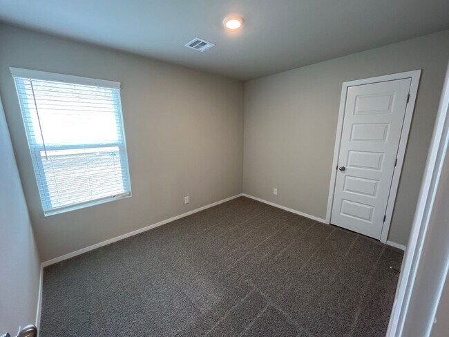 Building Photo - 1106 W Odessa Rd