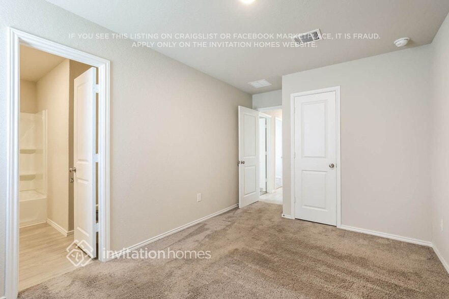 Building Photo - 4223 Southton Lk