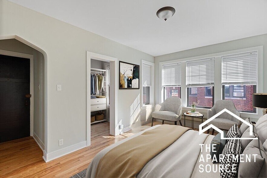 Building Photo - 4407 N Wolcott Ave