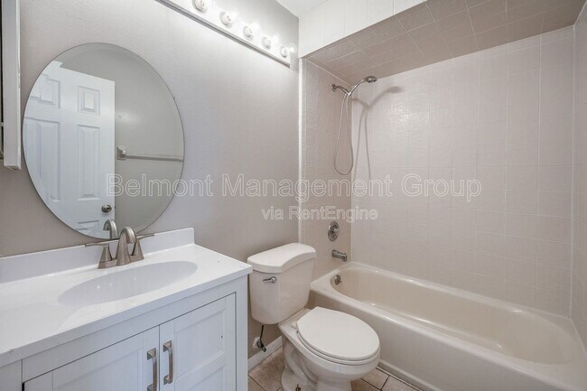 Building Photo - 605 Antilla Ave