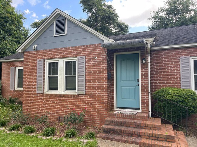 Building Photo - 105 Glenview Dr