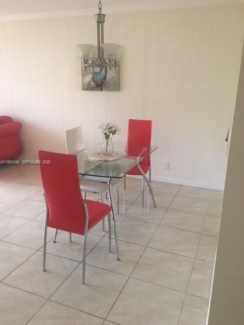 Building Photo - 232 NE 12th Ave