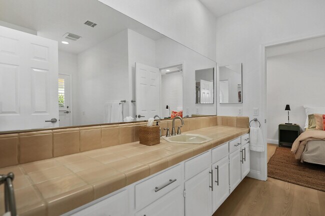 Building Photo - 48721 Santa Ursula St