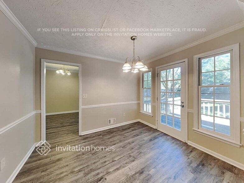 Building Photo - 1902 Pond Ridge Ct