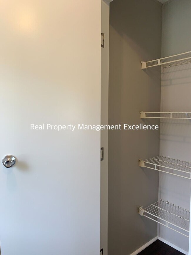 Building Photo - Quaint Renovated Home, Near Education Faci...
