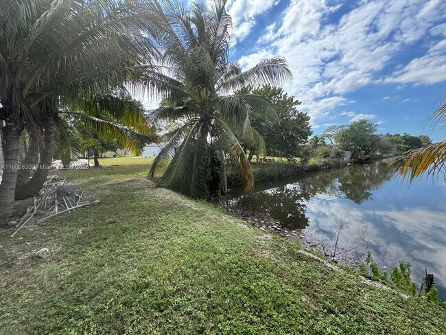 Building Photo - 11755 SW 37th St