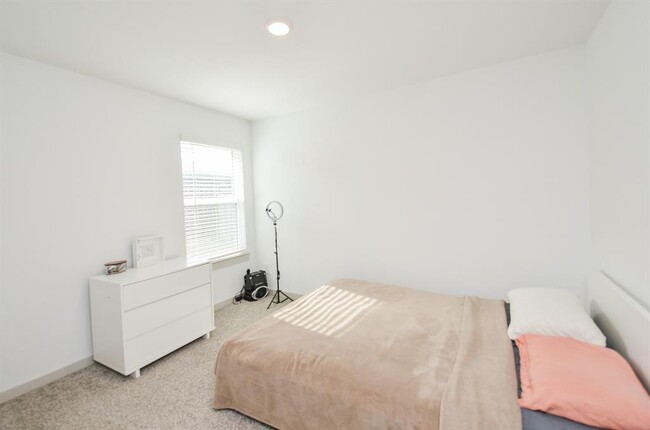 Building Photo - 29510 Cayenne Cir