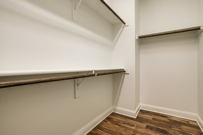 Building Photo - 3141 Greene Ave