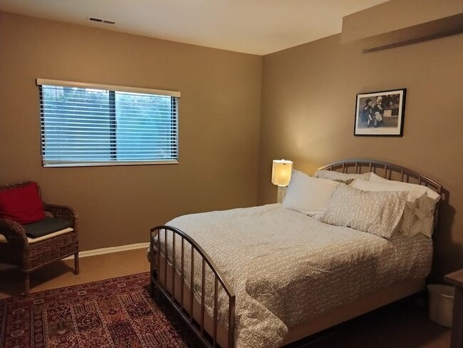 Building Photo - 7425 Magic View Cir