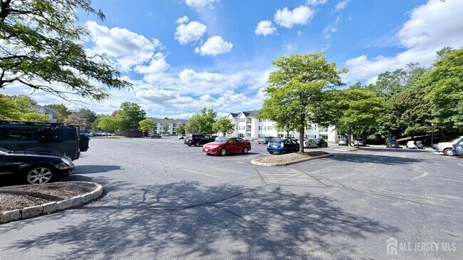 Building Photo - 1133 Waterford Dr