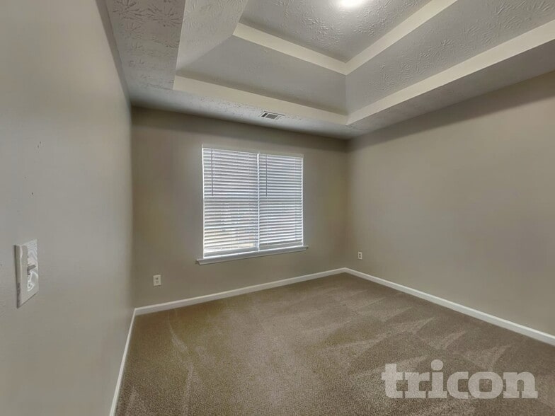 Building Photo - 12573 Lakeside Pkwy